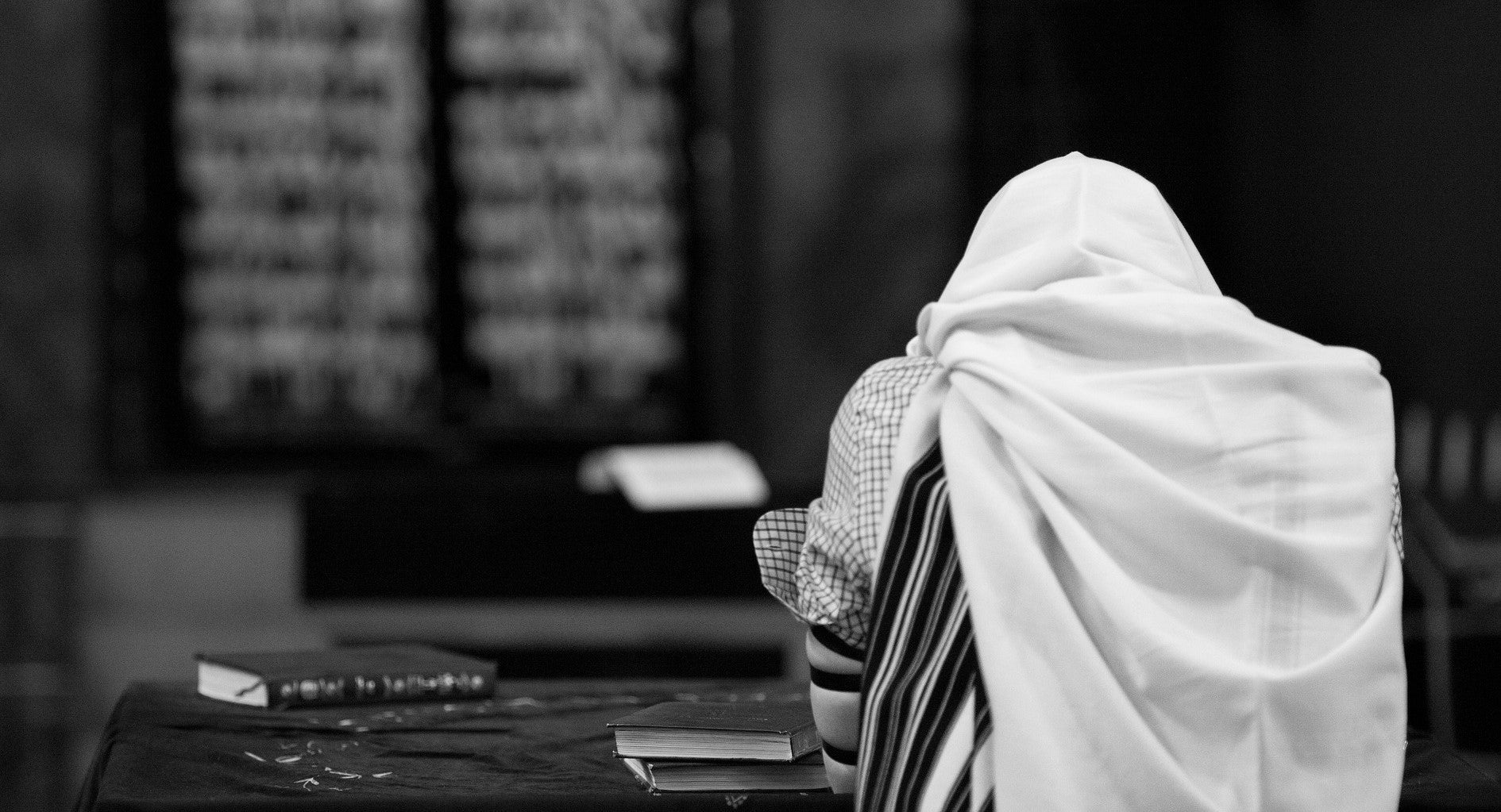 Prayer Shawls – Holy Land Gifts