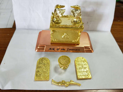 Ark of the Covenant with Sacred Elements, Small